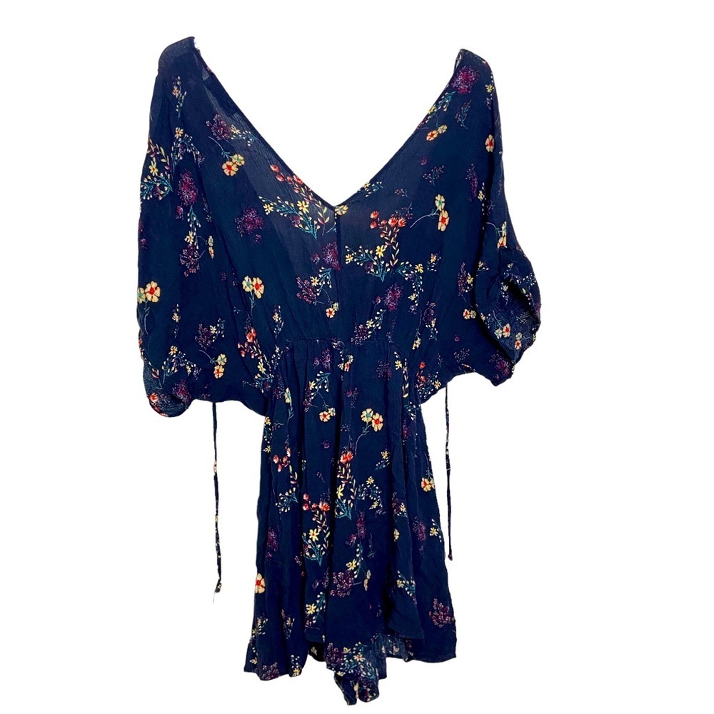Lilyful | Blue Floral | Sleeveless Shorts | Leisure Bib Pants Coverall One-Piece - Picture 3 of 5